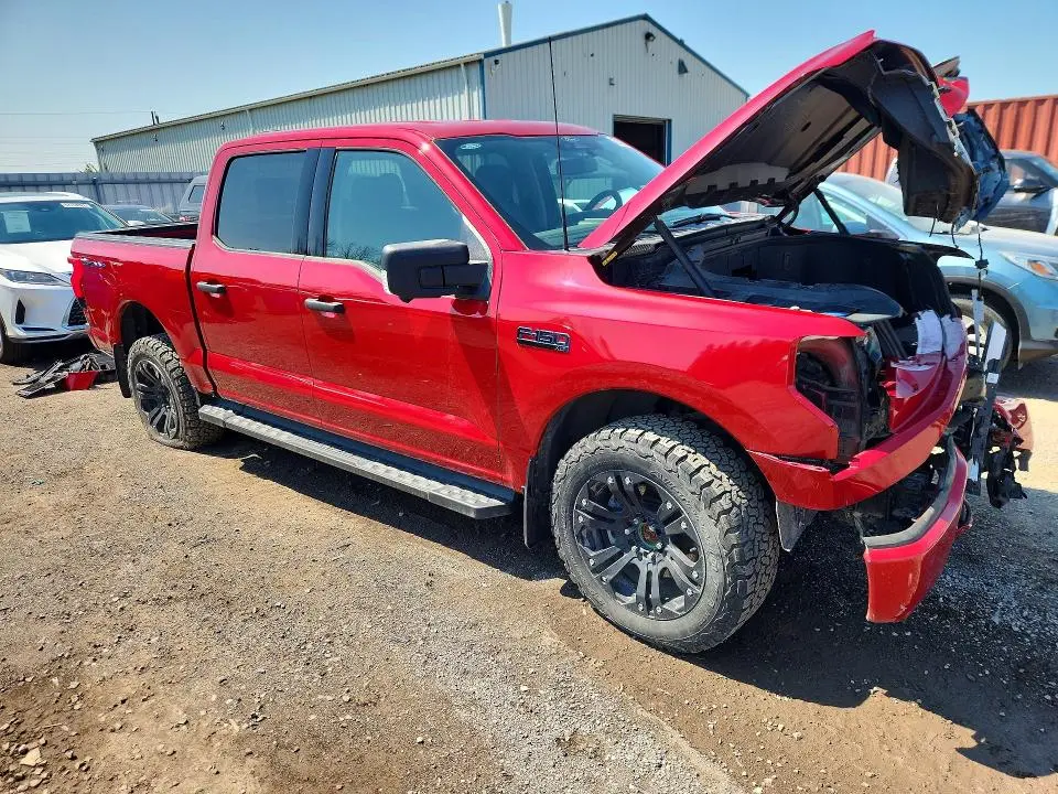 2024 FORD F150 LIGHTNING XLT  