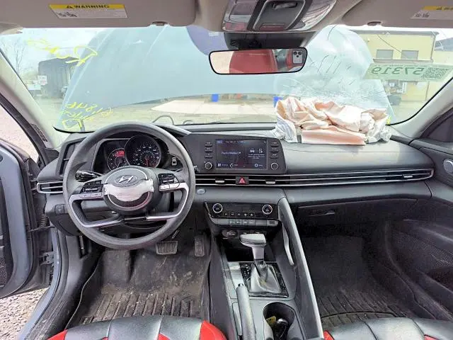 2021 HYUNDAI ELANTRA SEL  