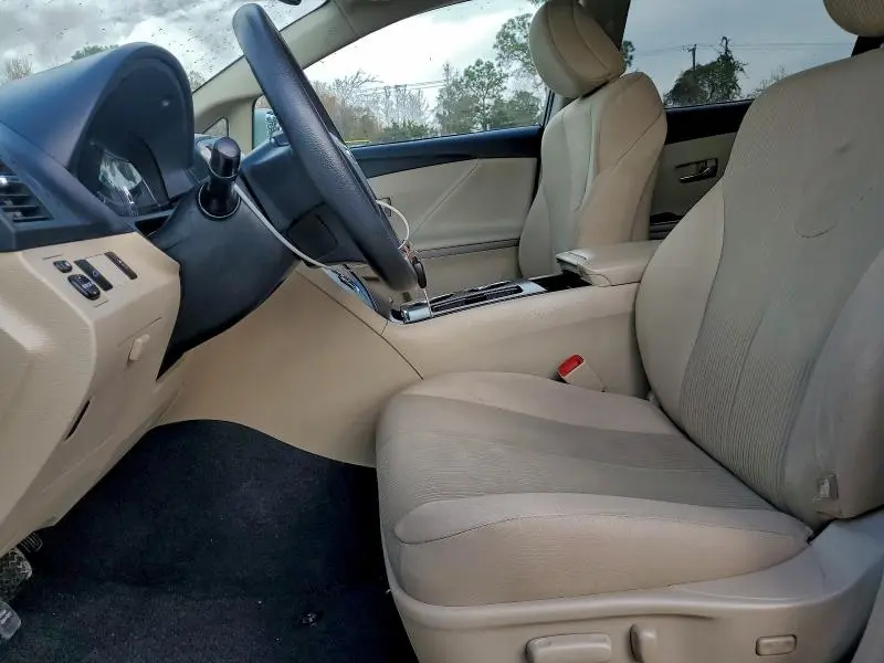 2014 TOYOTA VENZA LE  