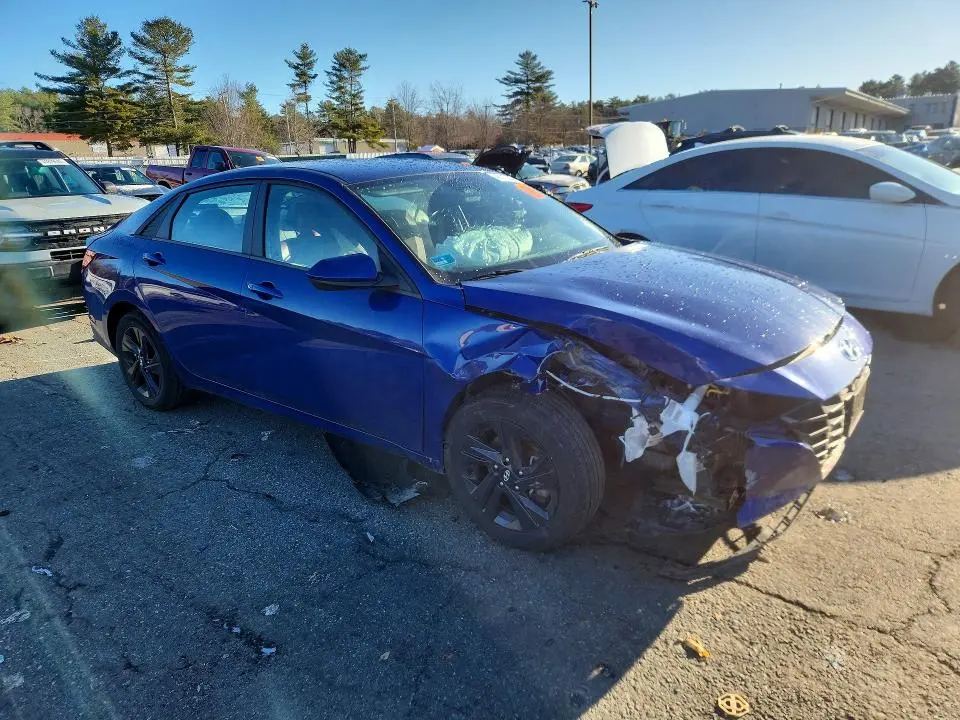 2022 HYUNDAI ELANTRA SEL  