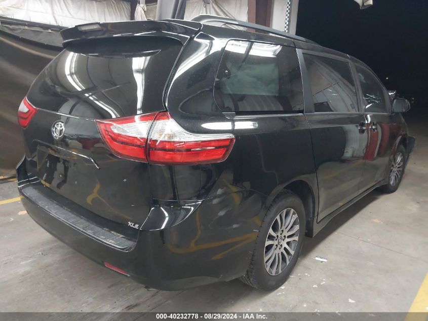 2019 TOYOTA SIENNA XLE 8 PASSENGER