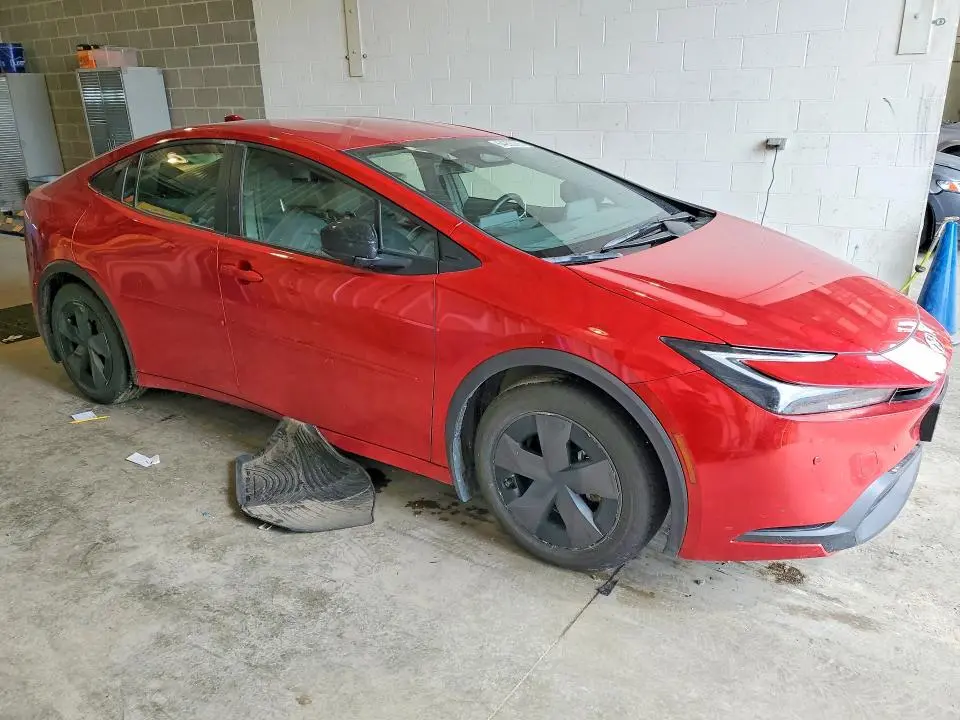 2024 TOYOTA PRIUS LE  