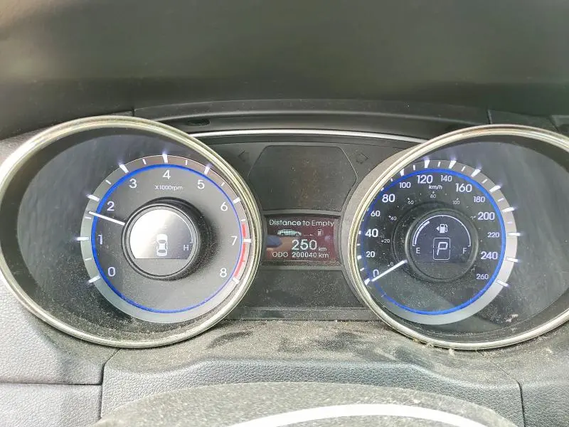 2013 HYUNDAI SONATA SE  