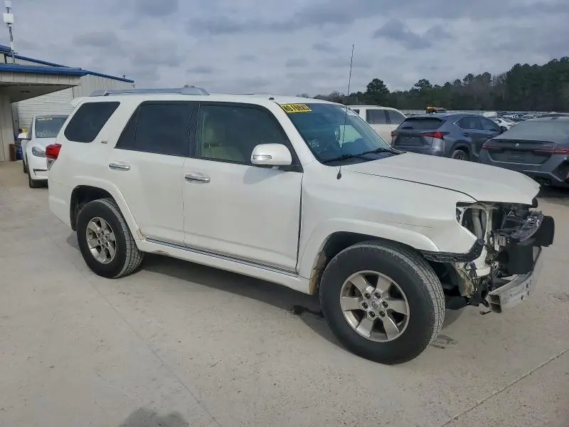 2010 TOYOTA 4RUNNER SR5  