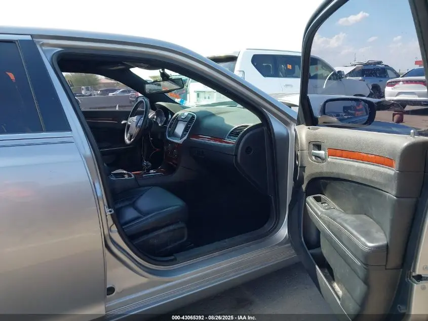 2013 CHRYSLER 300 MOTOWN