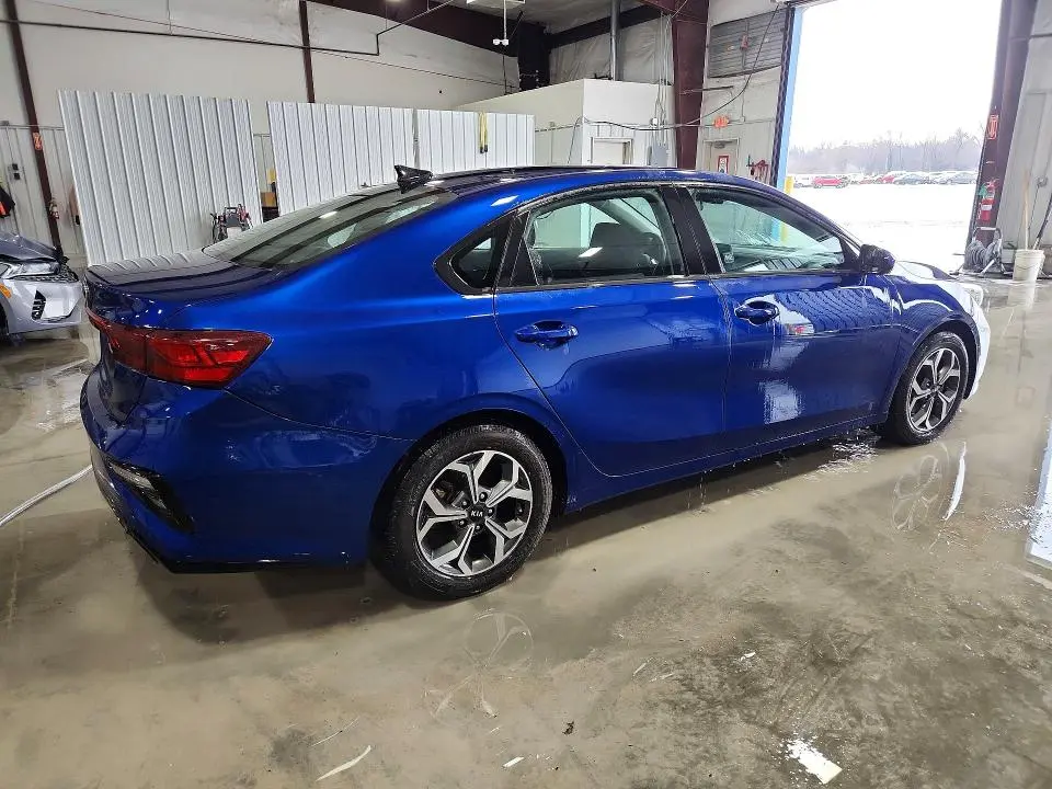 2021 KIA FORTE LXS  