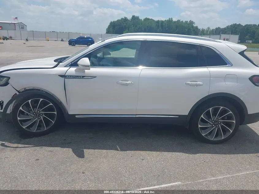 2019 LINCOLN NAUTILUS RESERVE