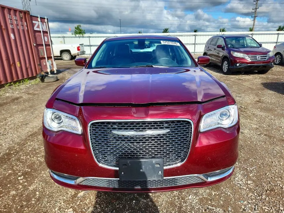 2016 CHRYSLER 300 LIMITED  