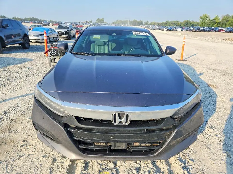 2018 HONDA ACCORD TOURING  