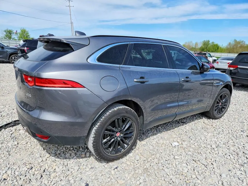 2017 JAGUAR F-PACE PRESTIGE  