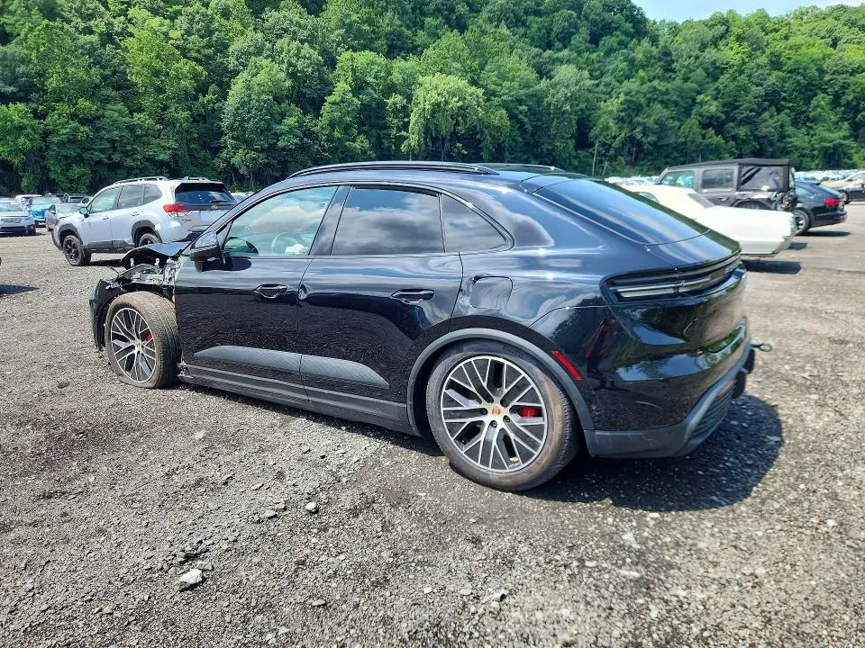 2025 PORSCHE MACAN 4S  