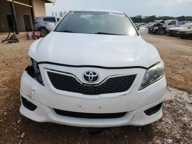 2011 TOYOTA CAMRY SE  