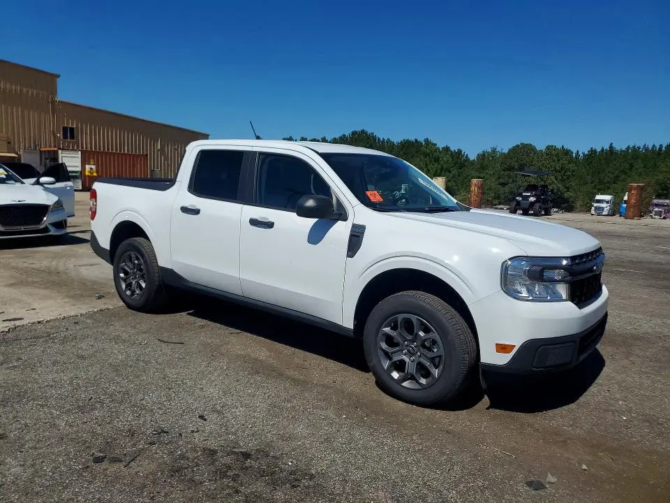 2023 FORD MAVERICK XL  