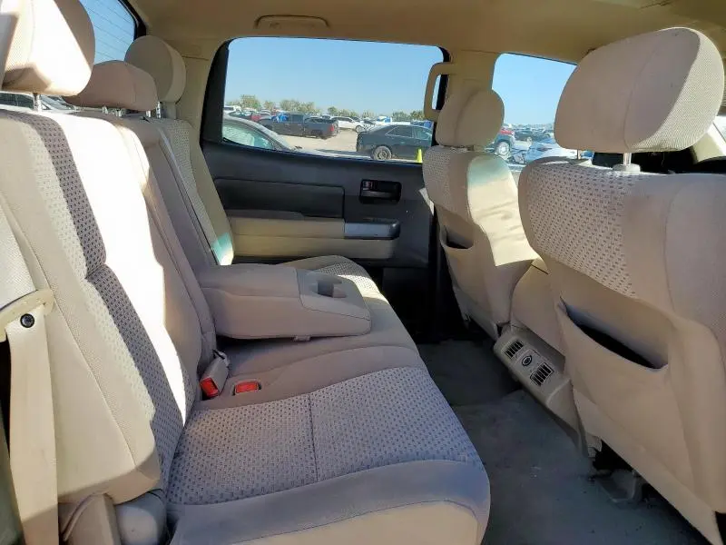 2010 TOYOTA TUNDRA CREWMAX SR5  