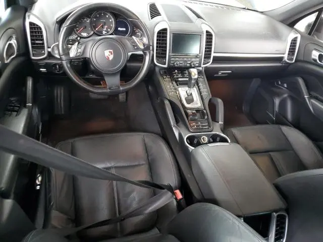 2012 PORSCHE CAYENNE