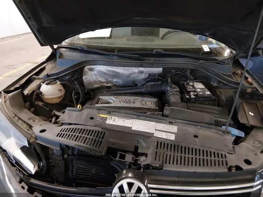 2016 VOLKSWAGEN TIGUAN S