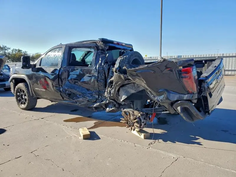 2025 GMC SIERRA K2500 AT4  