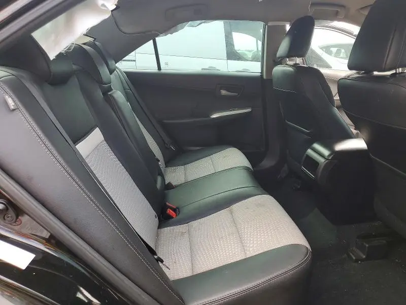 2014 TOYOTA CAMRY SE  
