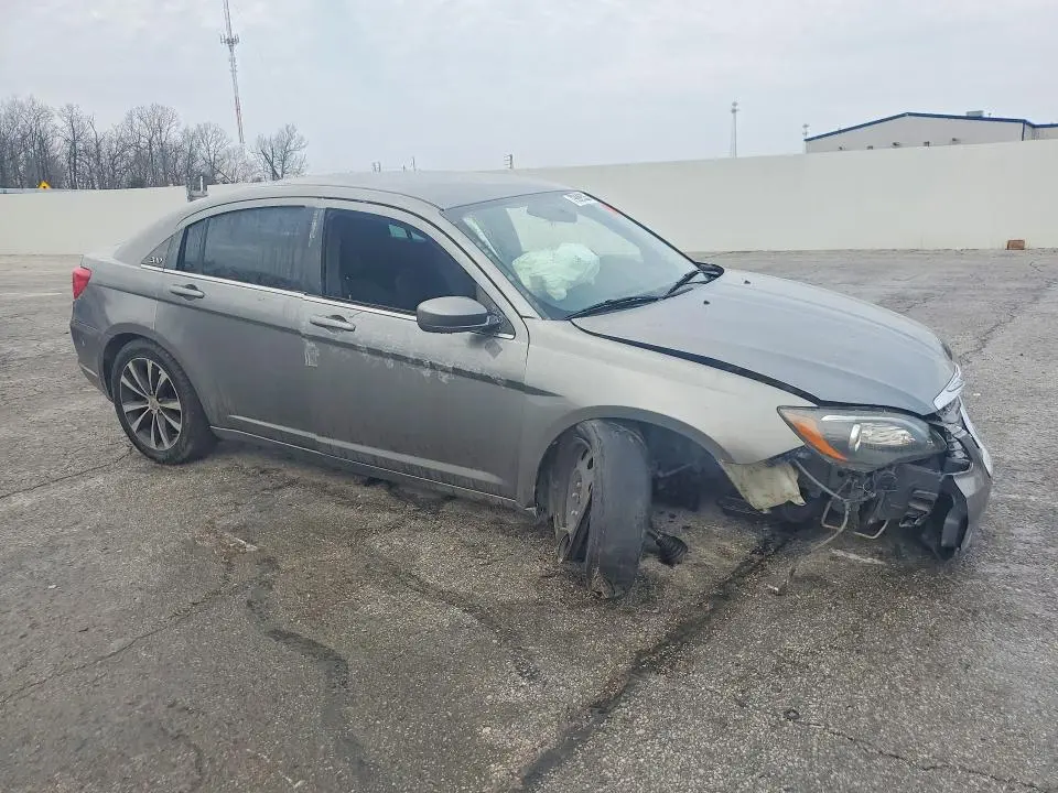 2021 CHRYSLER 200 TOURING  