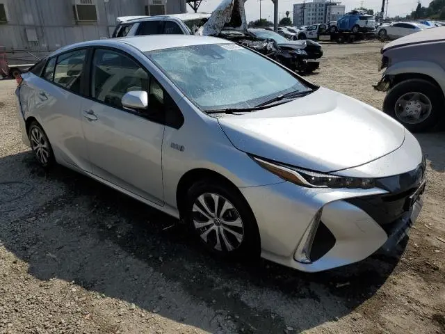 2022 TOYOTA PRIUS PRIME LE  