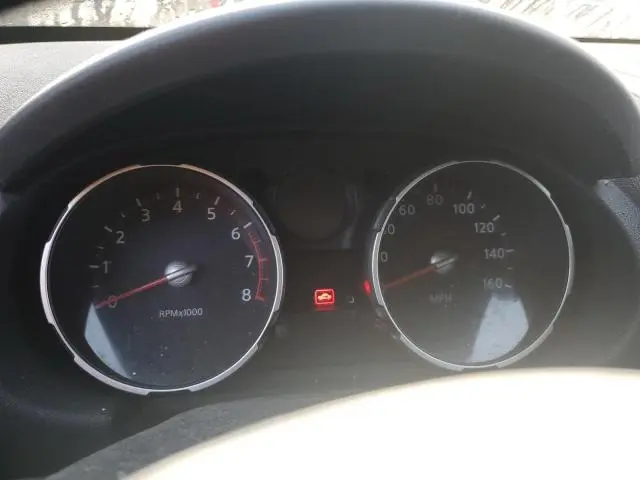 2010 NISSAN ROGUE S  