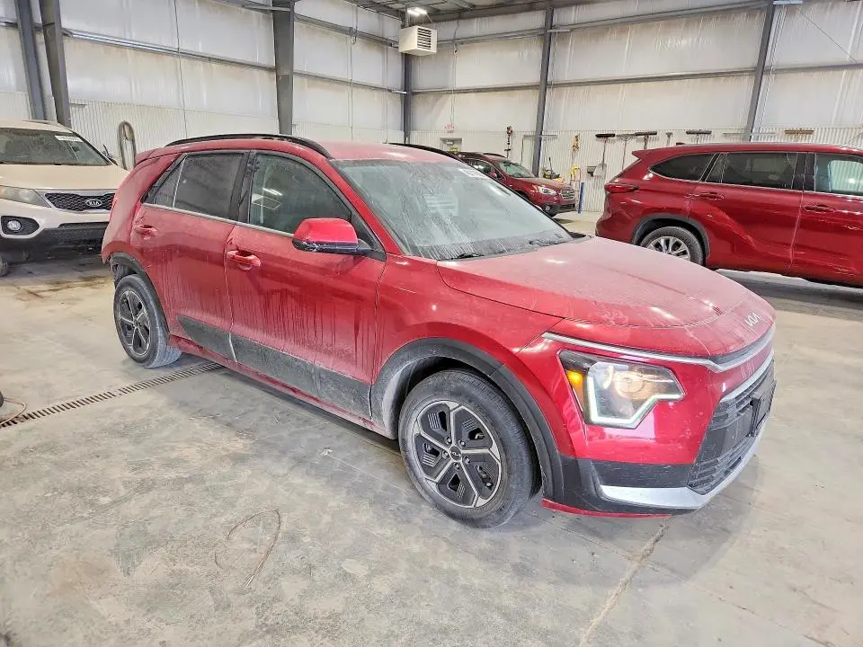 2023 KIA NIRO LX  