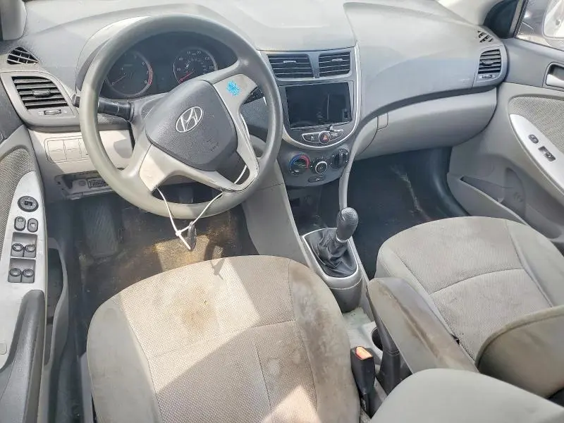 2013 HYUNDAI ACCENT GS  