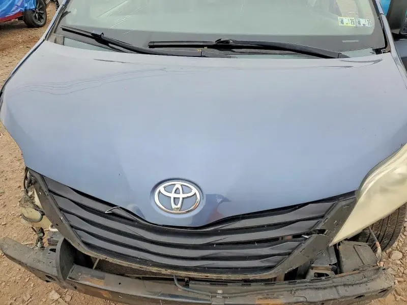 2015 TOYOTA SIENNA L 7-PASSENGER  
