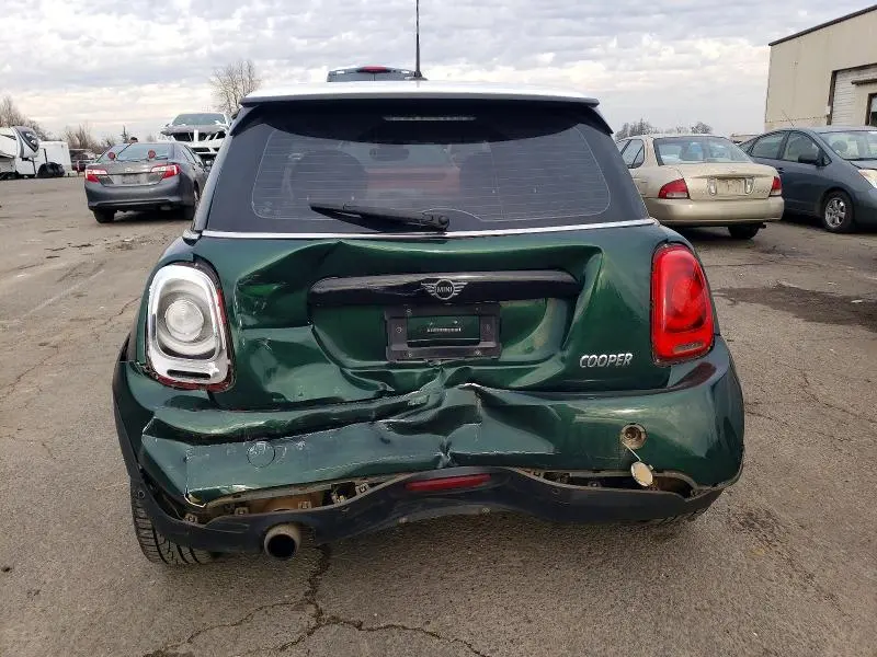 2019 MINI COOPER   