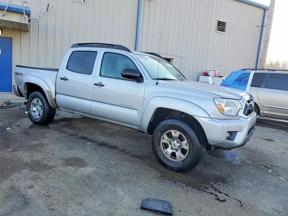 2012 TOYOTA TACOMA V6  