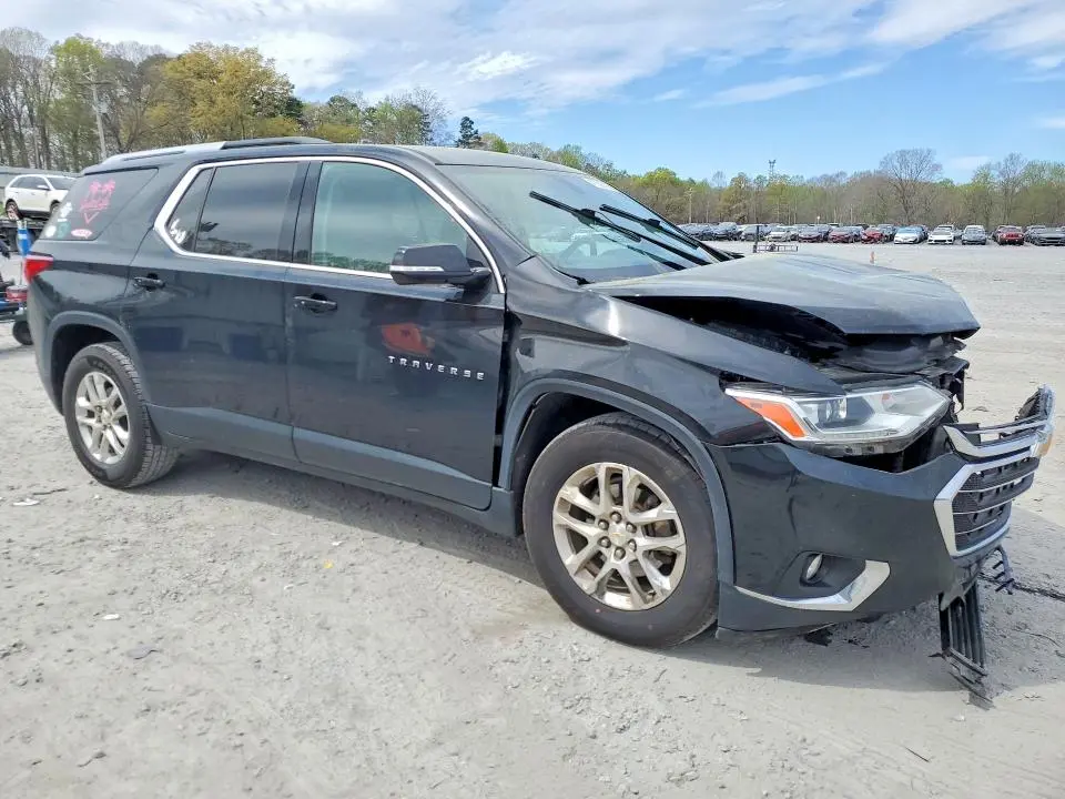 2018 CHEVROLET TRAVERSE LT  