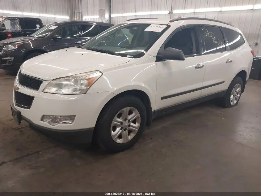 2011 CHEVROLET TRAVERSE LS