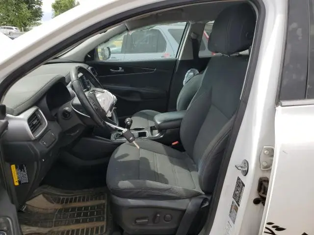 2017 KIA SORENTO LX  