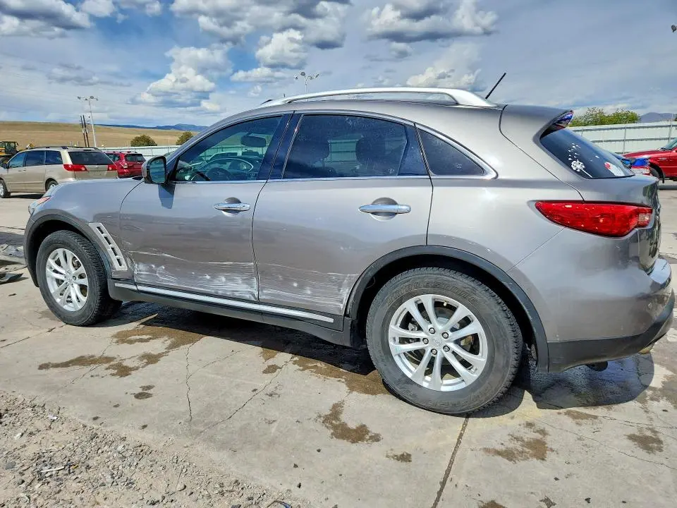 2010 INFINITI FX35 BASE  