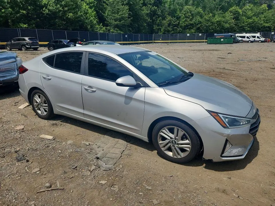 2019 HYUNDAI ELANTRA SEL  
