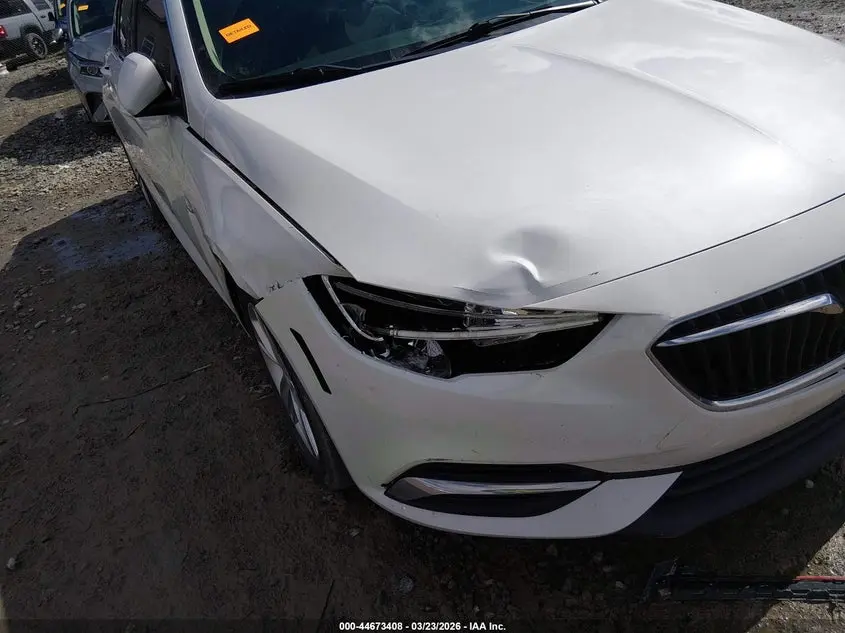 2019 BUICK REGAL SPORTBACK FWD PREFERRED