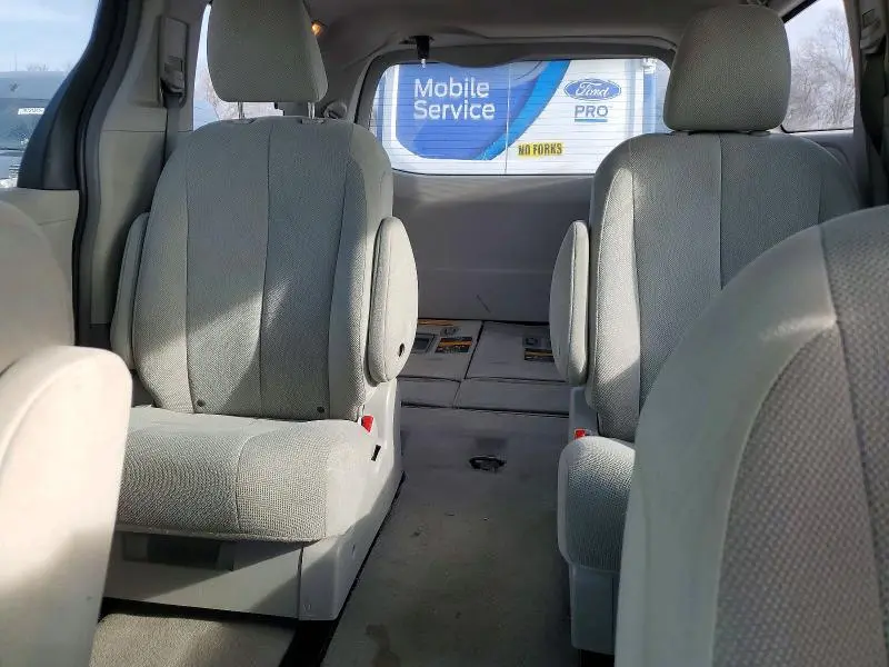 2012 TOYOTA SIENNA BASE 7-PASSENGER  