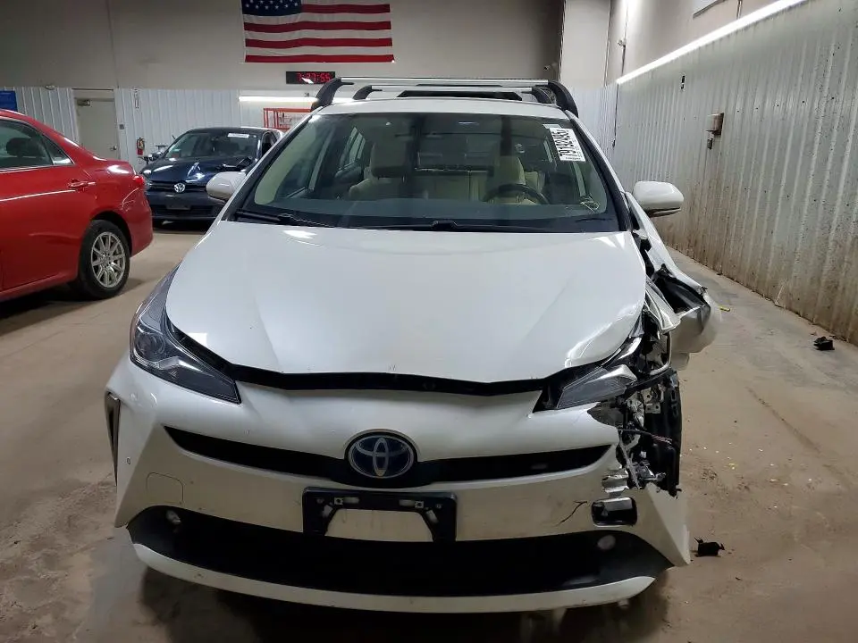 2020 TOYOTA PRIUS XLE AWD-E  