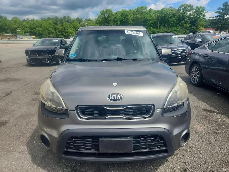 2013 KIA SOUL +  