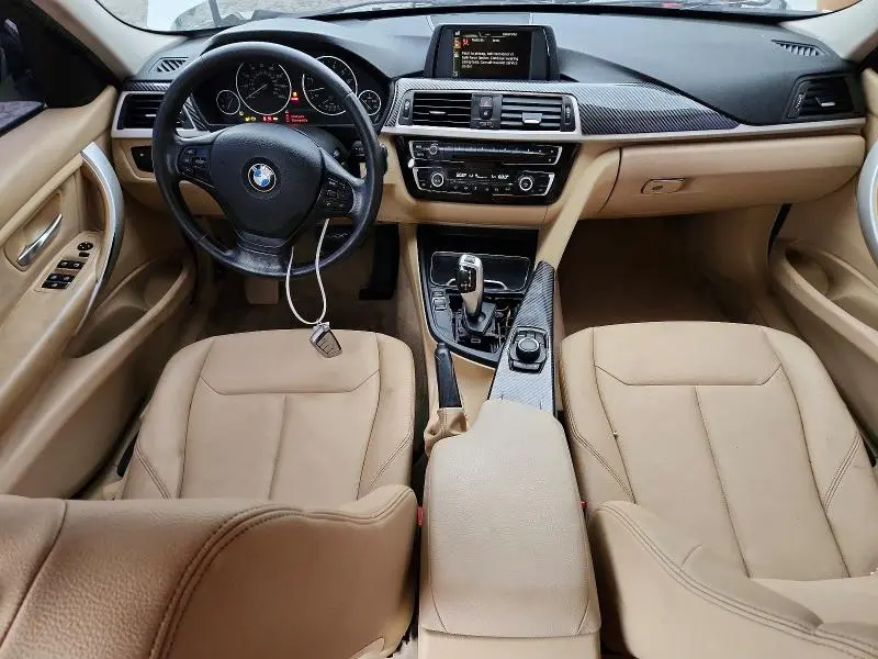 2016 BMW 320 I  