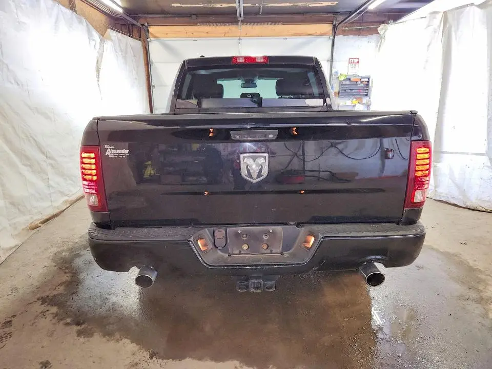 2014 RAM 1500 ST  