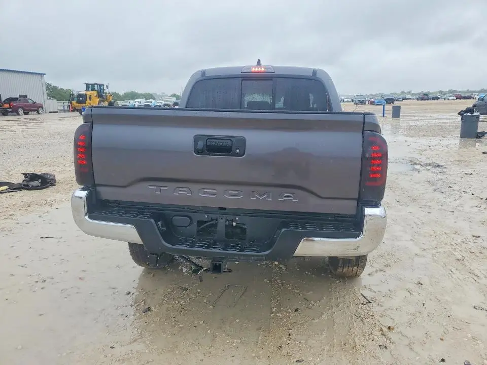 2022 TOYOTA TACOMA   