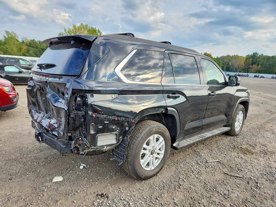 2025 TOYOTA SEQUOIA SR5  
