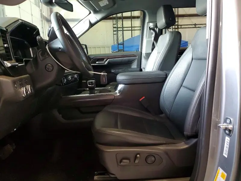 2024 GMC SIERRA K1500 SLT  