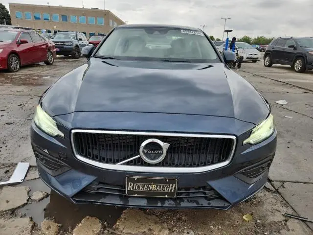 2020 VOLVO S60 T6 MOMENTUM  