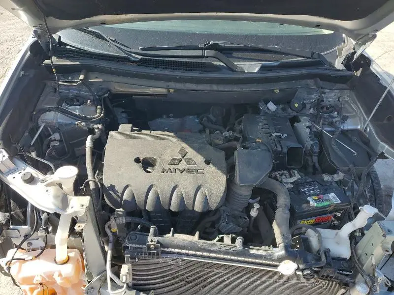 2018 MITSUBISHI OUTLANDER ES  