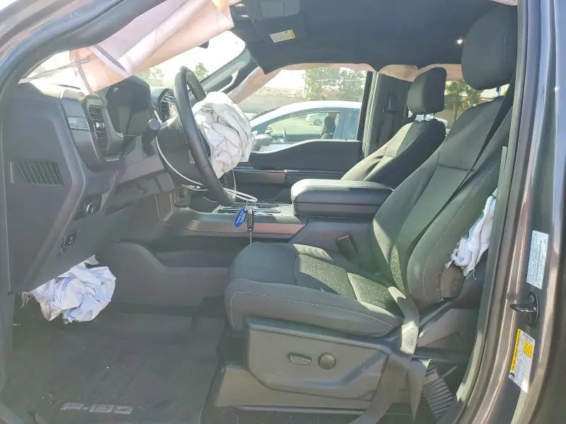 2024 FORD F150 XLT  