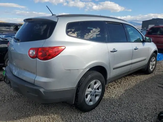 2011 CHEVROLET TRAVERSE LS  