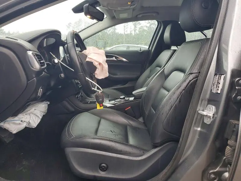2018 INFINITI QX30 PREMIUM  