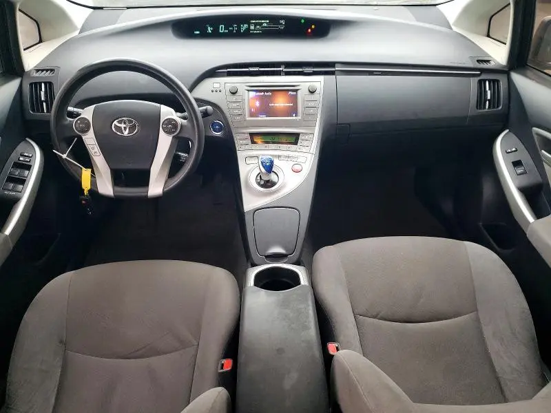 2015 TOYOTA PRIUS   